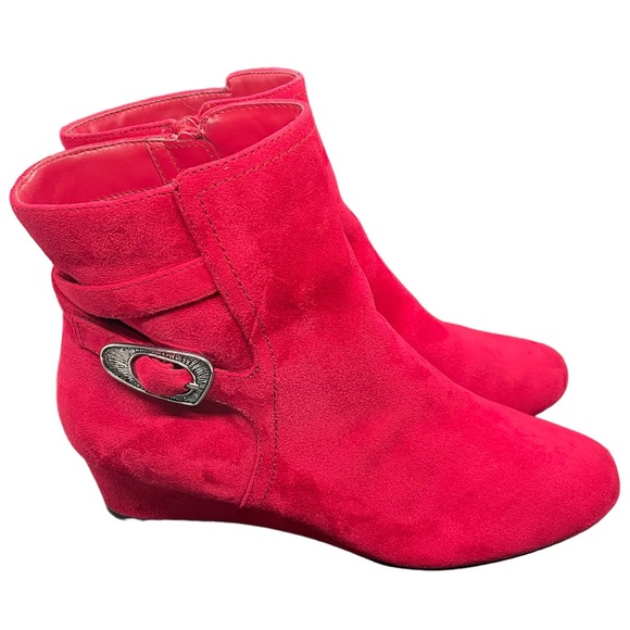 Impo Shoes Impo Gates Red Wedge Bootie Size 95 Poshmark